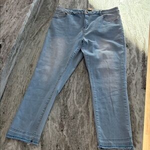 Cropped Light Blue Jeans Size 14